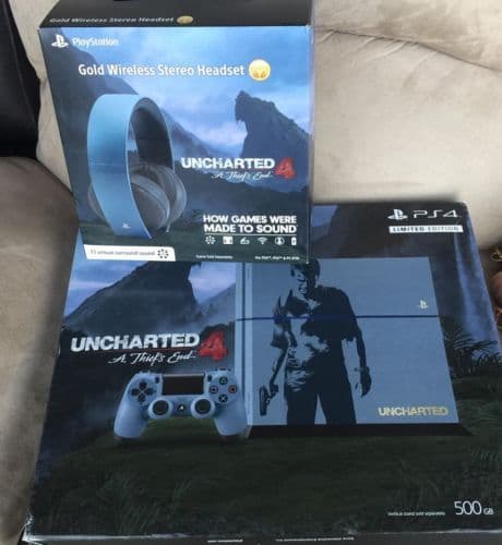 PS4 SLIM 500GB RECONDITIONNE AVEC BOÎTE (Edition uncharted ) et une manette