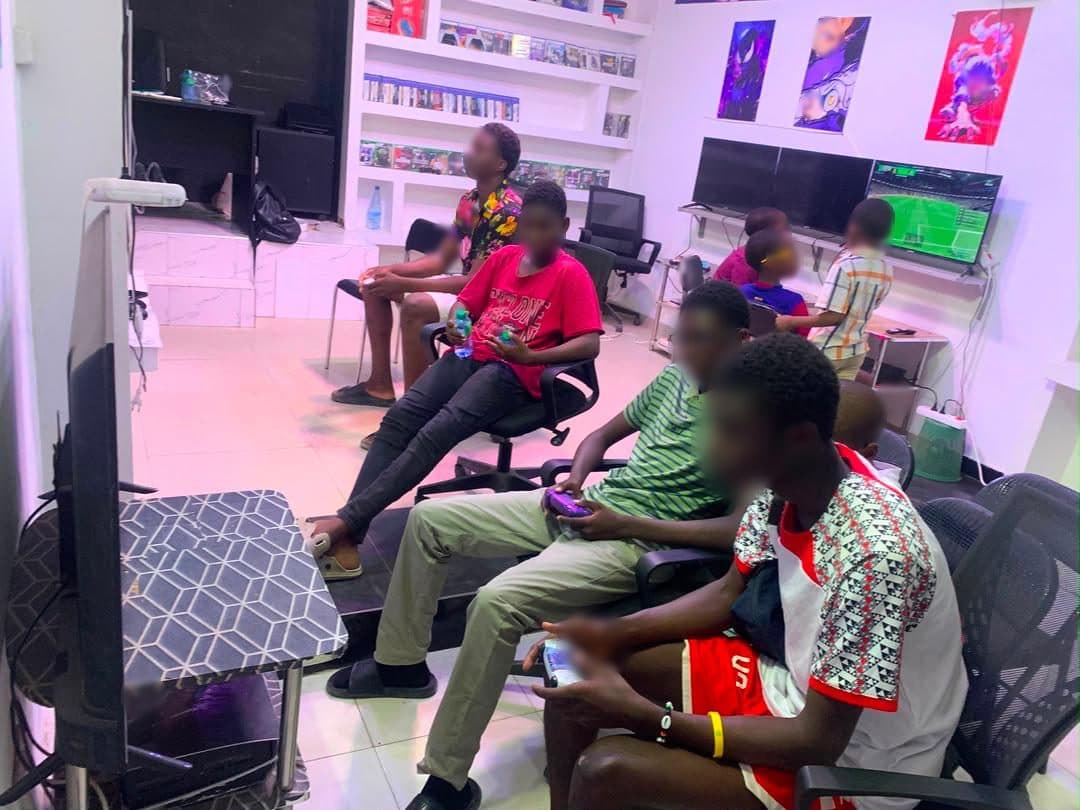 Salle de jeu SenGameStore à Dakar, vue 4