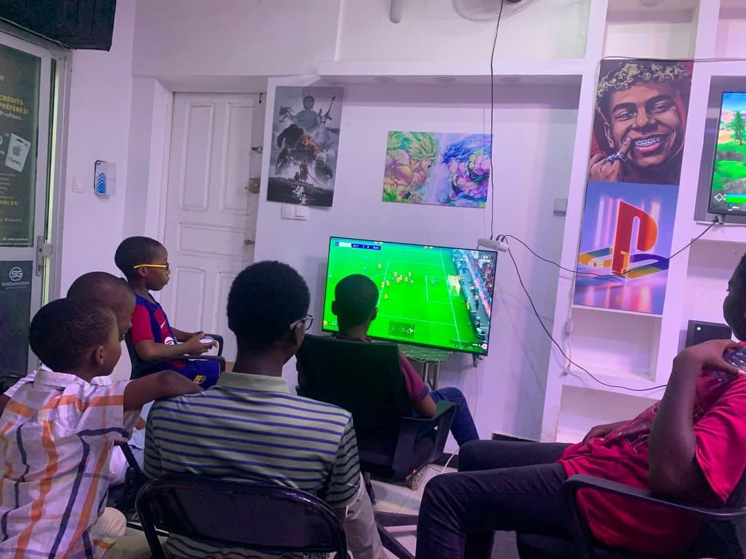Salle de jeu SenGameStore 2