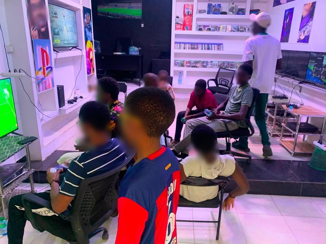 Salle de jeu SenGameStore à Dakar, vue 2